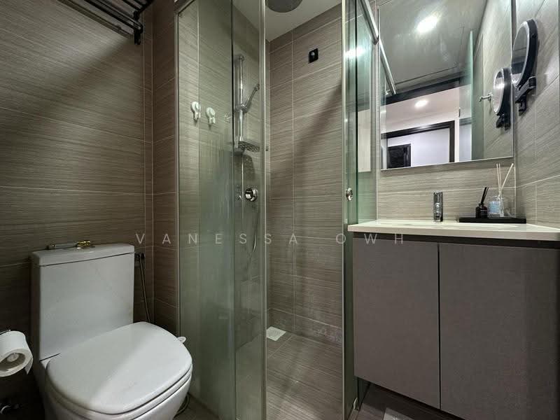 Guillemard Suites, 213 Guillemard Road, Eunos / Geylang / Paya Lebar, 3 Bedrooms, 700 sqft, Condominium For Sale, by Vanessa Owh, 500249415 - Bathroom - PropertyGuru.com.sg