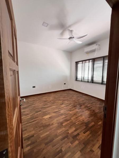 Goldhill Gardens, Goldhill Avenue, Newton / Novena, 5 Bedrooms, 3,200 sqft, Corner Terrace For Rent, by Iris Liew, 500249416 - Bedroom - PropertyGuru.com.sg