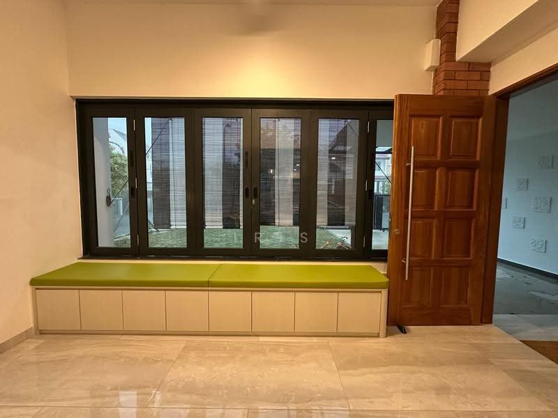 Goldhill Gardens, Goldhill Avenue, Newton / Novena, 5 Bedrooms, 3,200 sqft, Corner Terrace For Rent, by Iris Liew, 500249416 - Entrance - PropertyGuru.com.sg