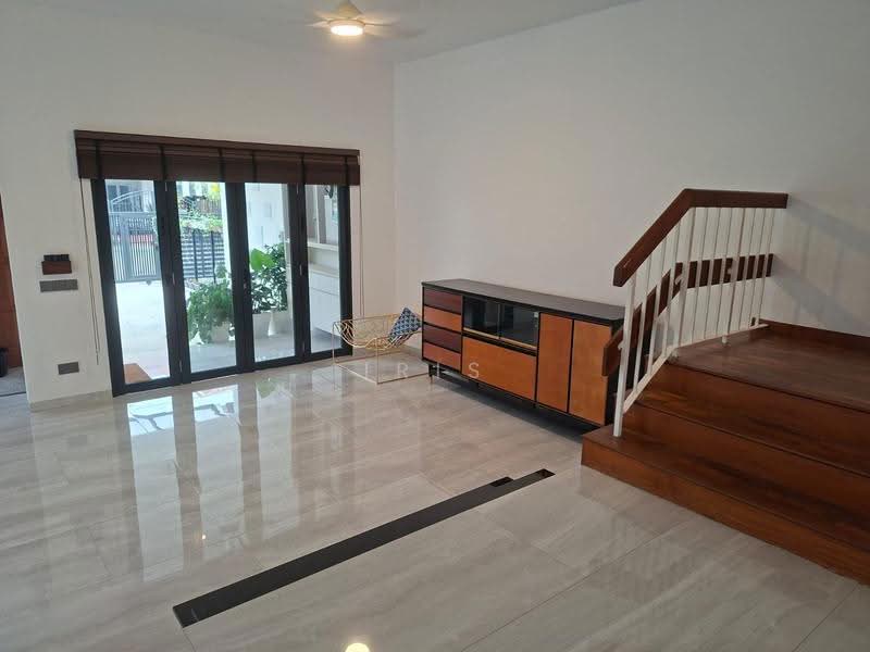 Goldhill Gardens, Goldhill Avenue, Newton / Novena, 5 Bedrooms, 3,200 sqft, Corner Terrace For Rent, by Iris Liew, 500249416 - Living Room - PropertyGuru.com.sg