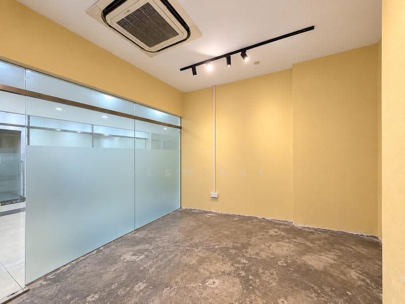 Novena Regency, 275 Thomson Road, Newton / Novena, 161 sqft, Shop / Shophouse For Rent, by Deswinne G K, 500249420 - Interior - CommercialGuru.com.sg