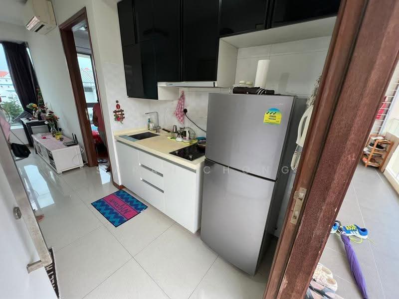 Suites @ Eunos, 1 Jalan Yasin, Eunos / Geylang / Paya Lebar, 1 Bedroom, 366 sqft, Condominium For Rent, by Sarah Chong, 500249427 - Kitchen - PropertyGuru.com.sg