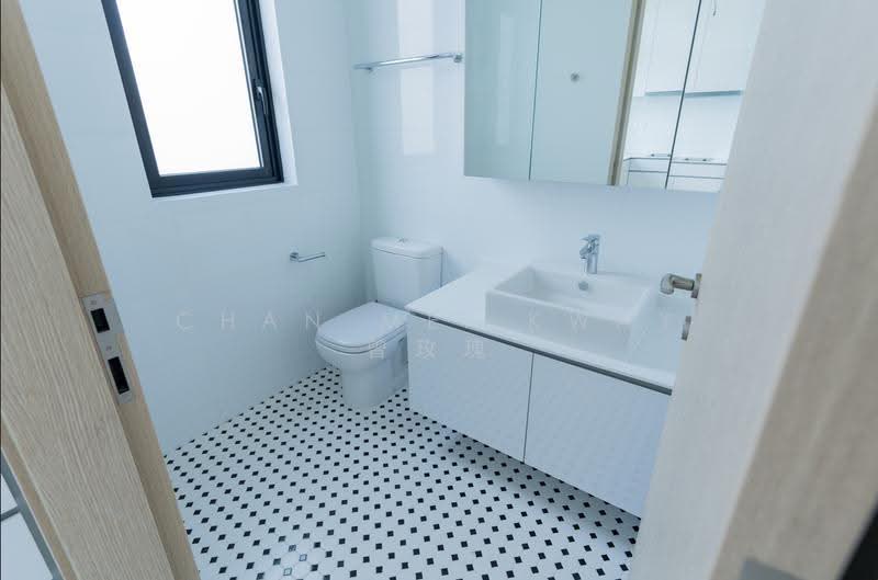 Kovan Jewel, 51 Kovan Road, Hougang / Punggol / Sengkang, 4 Bedrooms, 2,153 sqft, Condominium For Sale, by Chan Mei Kway 曾玫瑰, 500249432 - Bathroom - PropertyGuru.com.sg