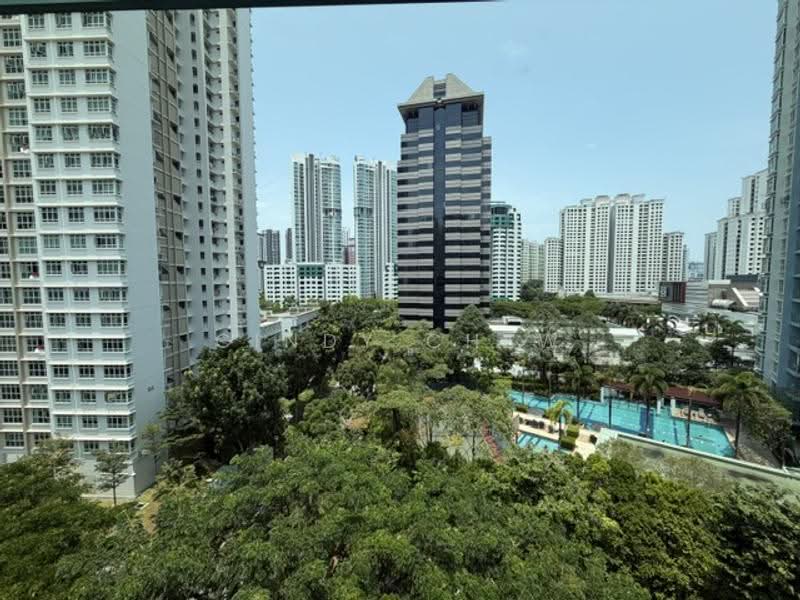 32 Jalan Bukit Ho Swee, 32 Jalan Bukit Ho Swee, Alexandra / Commonwealth, 2 Bedrooms, 732 sqft, HDB Flat For Sale, by Cindy Chew, 500249433 - Exterior - PropertyGuru.com.sg