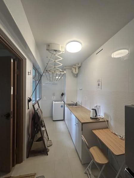 438A Bukit Batok West Avenue 8, 438A Bukit Batok West Avenue 8, Dairy Farm / Bukit Panjang / Choa Chu Kang, 1 Bedroom, 506 sqft, HDB Flat For Sale, by Amy Ho, 500249434 - Kitchen - PropertyGuru.com.sg
