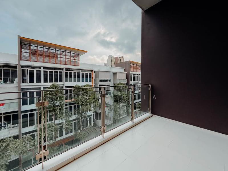 The Greenwich, 15 Seletar Road, Seletar / Yio Chu Kang, 2 Bedrooms, 904 sqft, Condominium For Sale, by Benji Chia, 500249435 - Balcony - PropertyGuru.com.sg
