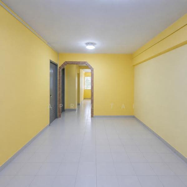 524 Hougang Avenue 6, 524 Hougang Avenue 6, Hougang / Punggol / Sengkang, 2 Bedrooms, 797 sqft, HDB Flat For Sale, by April Tai, 500249439 - Living Room - PropertyGuru.com.sg