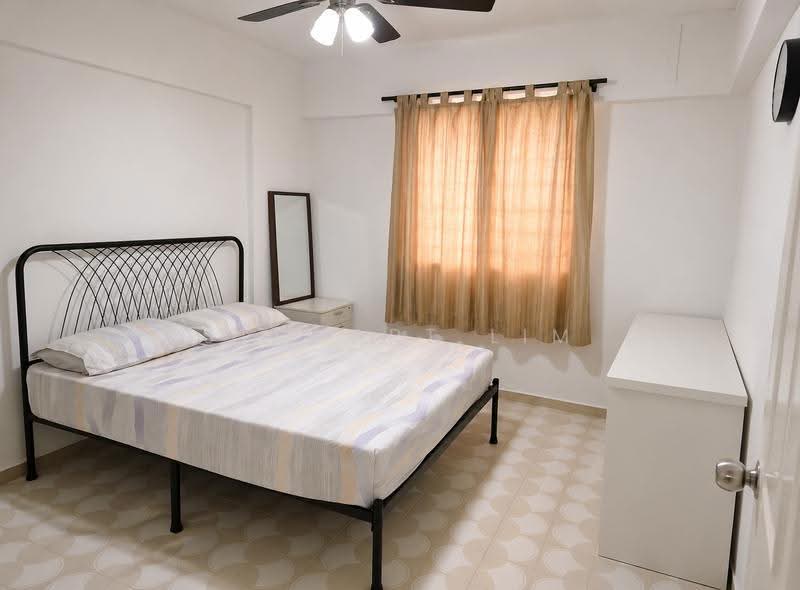 309 Hougang Avenue 5, 309 Hougang Avenue 5, Hougang / Punggol / Sengkang, 2 Bedrooms, 721 sqft, HDB Flat For Rent, by Stewart Lim, 500249442 - Bedroom - PropertyGuru.com.sg
