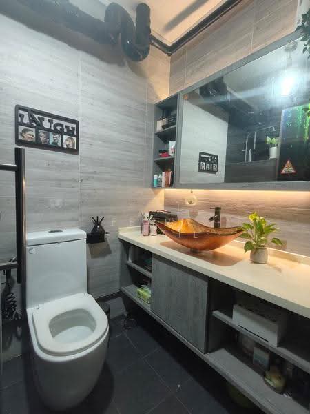 446 Choa Chu Kang Avenue 4, 446 Choa Chu Kang Avenue 4, Dairy Farm / Bukit Panjang / Choa Chu Kang, 4 Bedrooms, 1,270 sqft, HDB Flat For Sale, by Fezra Fadzil, 500249452 - Master Bathroom - PropertyGuru.com.sg