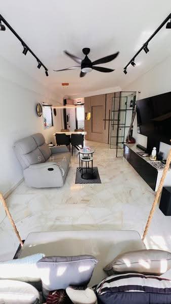 104B Depot Road, 104B Depot Road, Harbourfront / Telok Blangah, 3 Bedrooms, 1,076 sqft, HDB Flat For Sale, by Shahirah Shaik, 500249457 - Living Room - PropertyGuru.com.sg