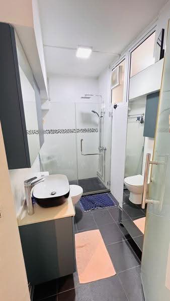 104B Depot Road, 104B Depot Road, Harbourfront / Telok Blangah, 3 Bedrooms, 1,076 sqft, HDB Flat For Sale, by Shahirah Shaik, 500249457 - Bathroom - PropertyGuru.com.sg