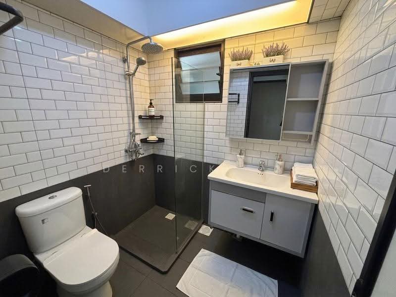436A Fernvale Road, 436A Fernvale Road, Seletar / Yio Chu Kang, 3 Bedrooms, 1,033 sqft, HDB Flat For Sale, by Derrick Tai, 500249459 - Bathroom - PropertyGuru.com.sg