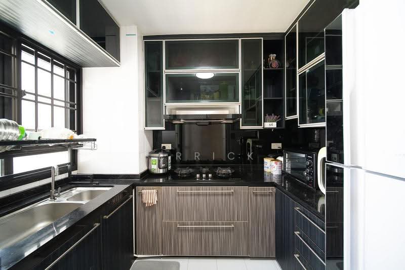 436A Fernvale Road, 436A Fernvale Road, Seletar / Yio Chu Kang, 3 Bedrooms, 1,033 sqft, HDB Flat For Sale, by Derrick Tai, 500249459 - Kitchen - PropertyGuru.com.sg