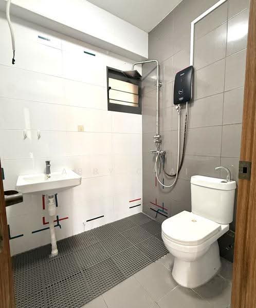 479C Yishun Street 42, 479C Yishun Street 42, Sembawang / Yishun, 3 Bedrooms, 1,001 sqft, HDB Flat For Sale, by Abby Chai, 500249468 - Bathroom - PropertyGuru.com.sg