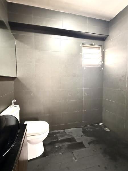 479C Yishun Street 42, 479C Yishun Street 42, Sembawang / Yishun, 3 Bedrooms, 1,001 sqft, HDB Flat For Sale, by Abby Chai, 500249468 - Bathroom - PropertyGuru.com.sg