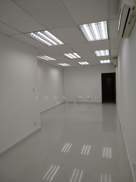 Chinatown shophouse level 3 unit for office dance studio uses, Chinatown / Tanjong Pagar, 785 sqft, Office For Rent, by Kwan Wei Hoe, 500249480 - Interior - CommercialGuru.com.sg