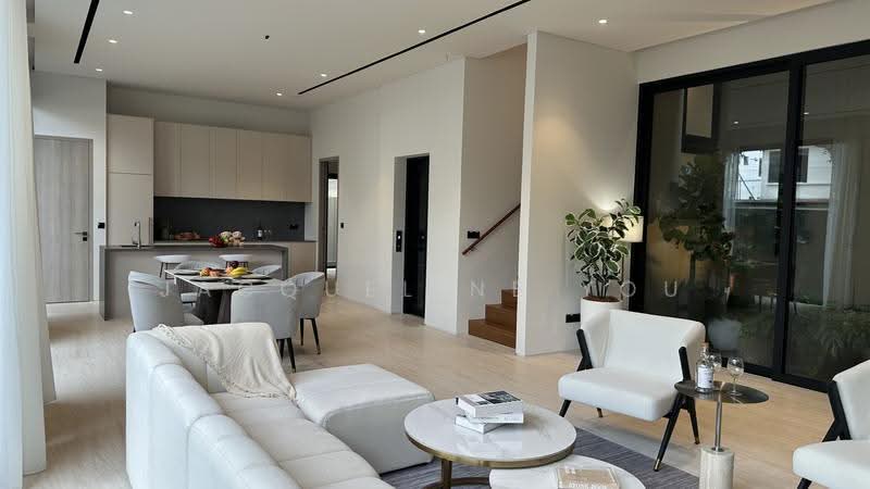 A Private Sanctuary Across Every Level, Tanglin / Holland / Bukit Timah, 5 Bedrooms, 6,764 sqft, Semi-Detached House For Sale, by Jacqueline You, 500249481 - PropertyGuru.com.sg