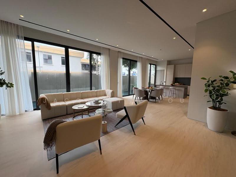 A Private Sanctuary Across Every Level, Tanglin / Holland / Bukit Timah, 5 Bedrooms, 6,764 sqft, Semi-Detached House For Sale, by Jacqueline You, 500249481 - PropertyGuru.com.sg