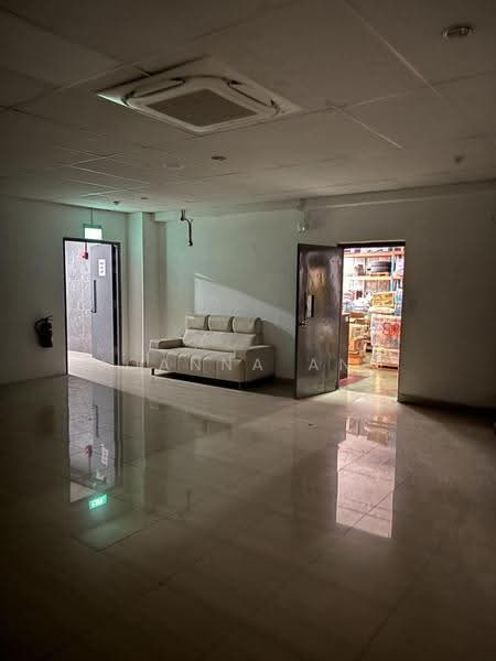 Tuas Ave, Boon Lay / Jurong / Tuas, 3,000 sqft, Dormitory For Rent, by Joanna Ang, 500249483 - Lobby - CommercialGuru.com.sg