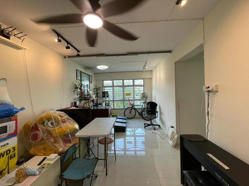 488C Choa Chu Kang Avenue 5, 488C Choa Chu Kang Avenue 5, Dairy Farm / Bukit Panjang / Choa Chu Kang, 3 Bedrooms, 1,001 sqft, HDB Flat For Sale, by Tasso Chan, 500249485 - Living Room - PropertyGuru.com.sg