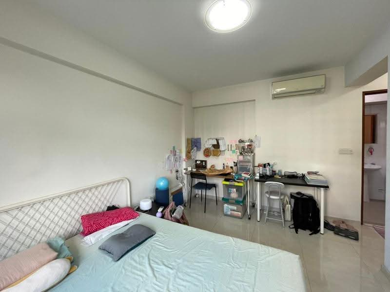 488C Choa Chu Kang Avenue 5, 488C Choa Chu Kang Avenue 5, Dairy Farm / Bukit Panjang / Choa Chu Kang, 3 Bedrooms, 1,001 sqft, HDB Flat For Sale, by Tasso Chan, 500249485 - Bedroom - PropertyGuru.com.sg