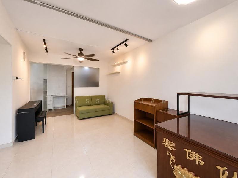 488C Choa Chu Kang Avenue 5, 488C Choa Chu Kang Avenue 5, Dairy Farm / Bukit Panjang / Choa Chu Kang, 3 Bedrooms, 1,001 sqft, HDB Flat For Sale, by Tasso Chan, 500249485 - Living Room - PropertyGuru.com.sg