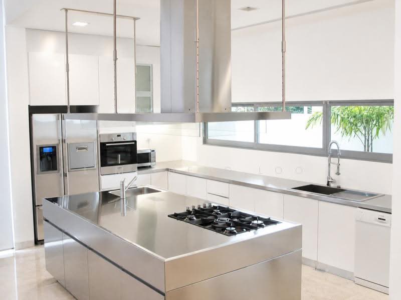 ONE TREE HILL BUNGALOW, Orchard / River Valley, 6 Bedrooms, 6,780 sqft, Bungalow House For Rent, by Lim Sheng Loo, 500249490 - Kitchen - PropertyGuru.com.sg