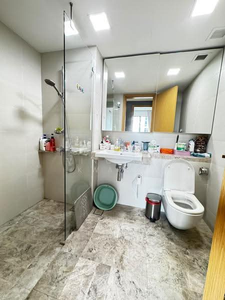 One Shenton, 1 Shenton Way, Boat Quay / Raffles Place / Marina, 3 Bedrooms, 1,604 sqft, Condominium For Sale, by Vincent Kwang, 500249499 - Bathroom - PropertyGuru.com.sg