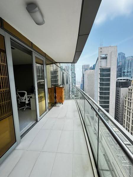 One Shenton, 1 Shenton Way, Boat Quay / Raffles Place / Marina, 3 Bedrooms, 1,604 sqft, Condominium For Sale, by Vincent Kwang, 500249499 - Balcony - PropertyGuru.com.sg