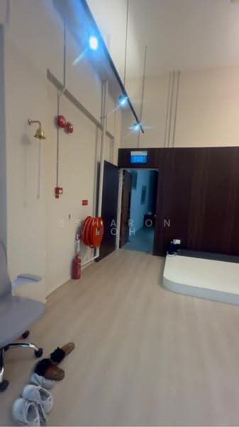 17 HONGKONG STREET, 17, Boat Quay / Raffles Place / Marina, 1,403 sqft, Shop / Shophouse For Rent, by Ssharon Loh, 500249501 - CommercialGuru.com.sg