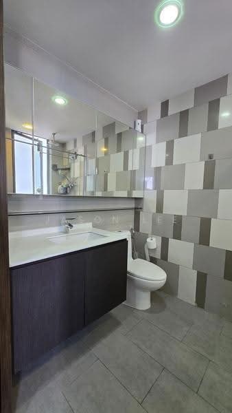 Foresque Residences, 103 Petir Road, Dairy Farm / Bukit Panjang / Choa Chu Kang, 3 Bedrooms, 1,130 sqft, Condominium For Sale, by Jason Lee, 500249507 - Bathroom - PropertyGuru.com.sg