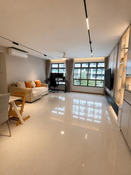 620A Tampines Street 61, 620A Tampines Street 61, Pasir Ris / Tampines, 3 Bedrooms, 1,216 sqft, HDB Flat For Sale, by Carmen Yap, 500249511 - Living Room - PropertyGuru.com.sg