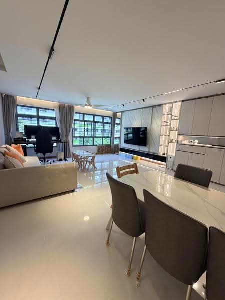 620A Tampines Street 61, 620A Tampines Street 61, Pasir Ris / Tampines, 3 Bedrooms, 1,216 sqft, HDB Flat For Sale, by Carmen Yap, 500249511 - Living Room - PropertyGuru.com.sg