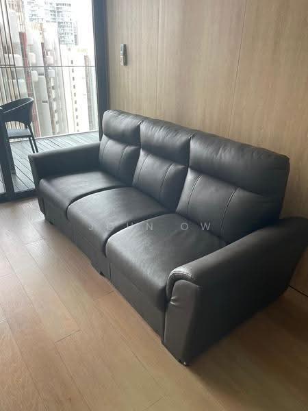 OUE Twin Peaks, 33 Leonie Hill Road, Orchard / River Valley, 1 Bedroom, 549 sqft, Condominium For Rent, by John Ow, 500249524 - Living Room - PropertyGuru.com.sg