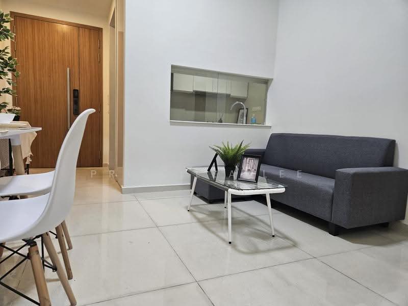 Bedok Residences, 20 Bedok North Drive, Bedok / Upper East Coast, Room Rental, 200 sqft, Condominium For Rent, by Priscilla Lee, 500249537 - Living Room - PropertyGuru.com.sg