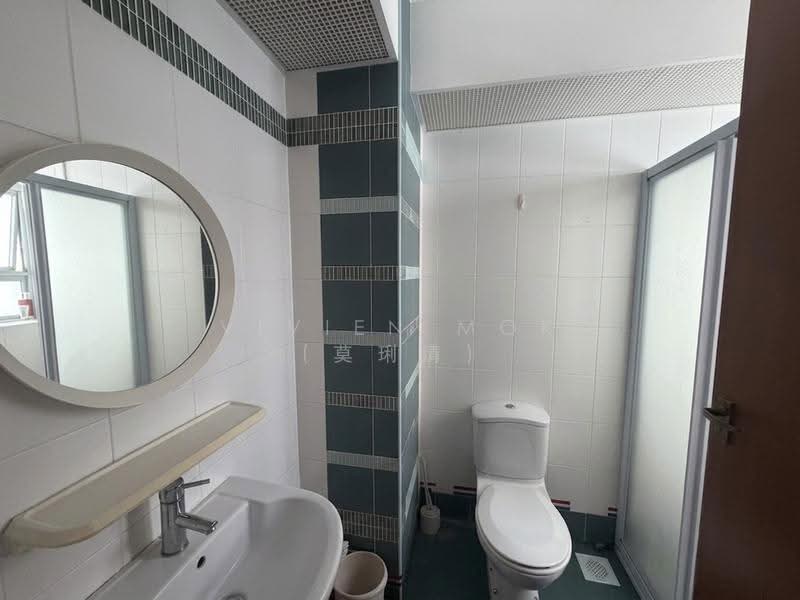 38A Bendemeer Road, 38A Bendemeer Road, Balestier / Toa Payoh, 3 Bedrooms, 990 sqft, HDB Flat For Rent, by Vivien Mok (莫琍清), 500249539 - Master Bathroom - PropertyGuru.com.sg