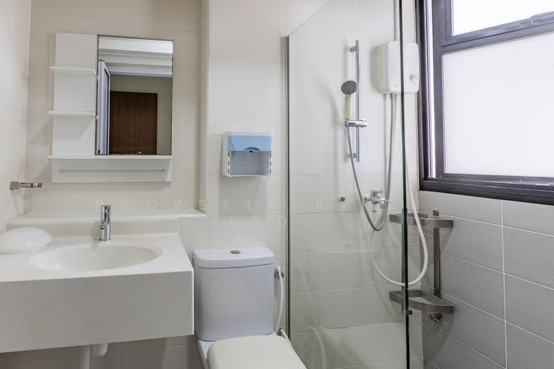 808D Choa Chu Kang Avenue 1, 808D Choa Chu Kang Avenue 1, Dairy Farm / Bukit Panjang / Choa Chu Kang, 3 Bedrooms, 1,206 sqft, HDB Flat For Sale, by Gina Tow, 500249540 - Bathroom - PropertyGuru.com.sg