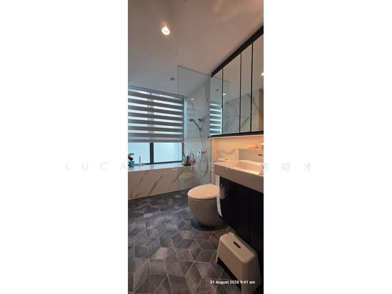 The Gale, Flora Road, Changi Airport / Changi Village, 3 Bedrooms, 1,356 sqft, Condominium For Sale, by Lucas Chen 陈昭才, 500249554 - Bathroom - PropertyGuru.com.sg