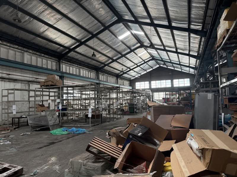 Ground | 7.3m Clear | Drive In Access @ Jurong, Boon Lay / Jurong / Tuas, 7,200 sqft, Warehouse For Rent, by Ryan Chau, 500249557 - Interior - CommercialGuru.com.sg