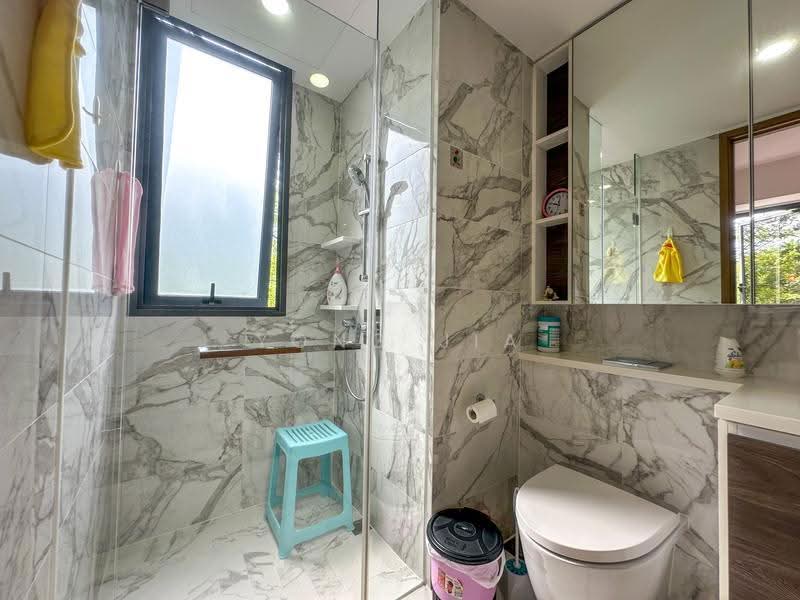 Parc Botannia, 16 Fernvale Street, Seletar / Yio Chu Kang, 3 Bedrooms, 958 sqft, Condominium For Rent, by Yong Jia, 500249565 - Bathroom - PropertyGuru.com.sg