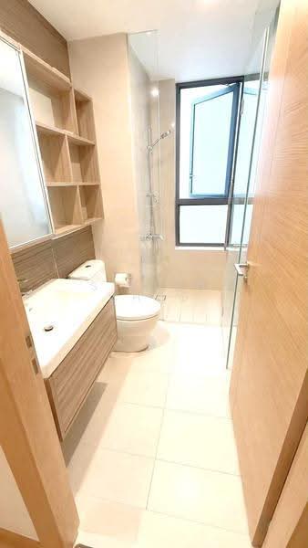 Coco Palms, 21 Pasir Ris Grove, Pasir Ris / Tampines, Room Rental, 120 sqft, Condominium For Rent, by Steven Choo, 500249575 - Bathroom - PropertyGuru.com.sg