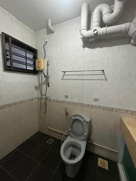 465 Segar Road, 465 Segar Road, Dairy Farm / Bukit Panjang / Choa Chu Kang, Room Rental, 150 sqft, HDB Flat For Rent, by Muthiah ., 500249580 - Bathroom - PropertyGuru.com.sg