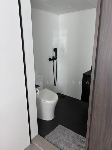 30 Margaret Drive, 30 Margaret Drive, Alexandra / Commonwealth, 1 Bedroom, 667 sqft, HDB Flat For Sale, by Shaun Leong, 500249590 - Bathroom - PropertyGuru.com.sg