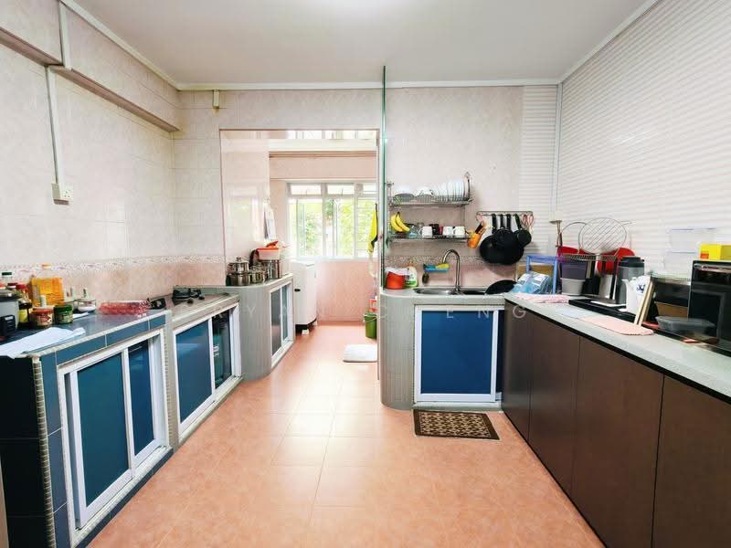 432 Hougang Avenue 6, 432 Hougang Avenue 6, Hougang / Punggol / Sengkang, 3 Bedrooms, 1,130 sqft, HDB Flat For Sale, by Bryan Cheng, 500249600 - Kitchen - PropertyGuru.com.sg
