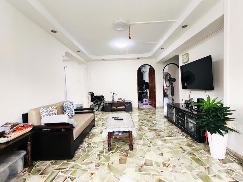 432 Hougang Avenue 6, 432 Hougang Avenue 6, Hougang / Punggol / Sengkang, 3 Bedrooms, 1,130 sqft, HDB Flat For Sale, by Bryan Cheng, 500249600 - Living Room - PropertyGuru.com.sg