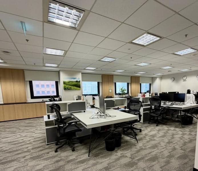 ORCHARD | Well Fitted Office | Sheltered to MRT Station |, Orchard MRT, Orchard / River Valley, 2,056 sqft, Office For Rent, by Amy Aw 胡嘉薇, 500249606 - CommercialGuru.com.sg