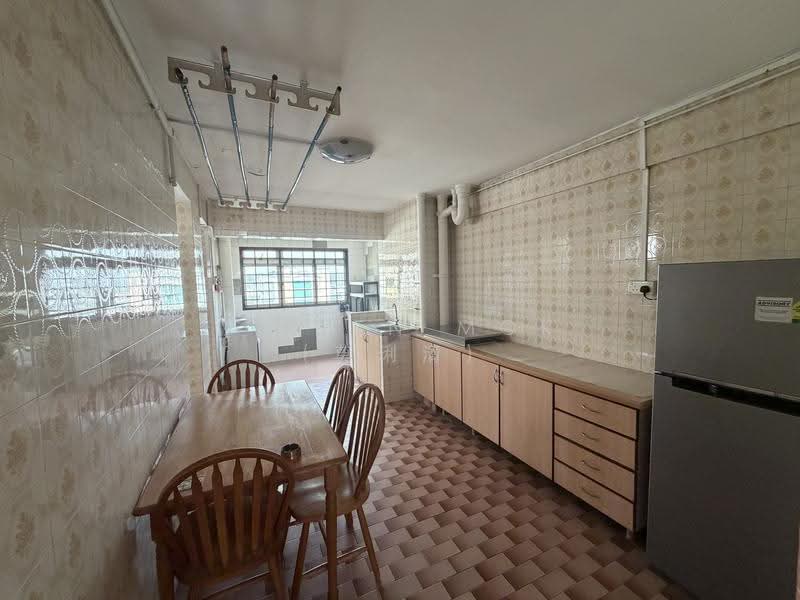 4 Lorong Lew Lian, 4 Lorong Lew Lian, Hougang / Punggol / Sengkang, Room Rental, 150 sqft, HDB Flat For Rent, by Vivien Mok (莫琍清), 500249607 - Kitchen - PropertyGuru.com.sg
