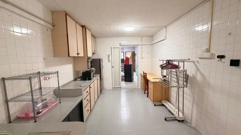 575 Ang Mo Kio Avenue 10, 575 Ang Mo Kio Avenue 10, Ang Mo Kio / Bishan / Thomson, 2 Bedrooms, 721 sqft, HDB Flat For Rent, by William Chew, 500249610 - Kitchen - PropertyGuru.com.sg