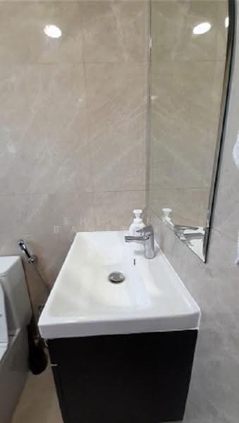 Cavenagh Gardens, 73 Cavenagh Road, Orchard / River Valley, Room Rental, 160 sqft, Apartment For Rent, by Shibani Banerjee, 500249611 - Bathroom - PropertyGuru.com.sg