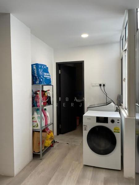 Cavenagh Gardens, 73 Cavenagh Road, Orchard / River Valley, Room Rental, 160 sqft, Apartment For Rent, by Shibani Banerjee, 500249611 - Interior - PropertyGuru.com.sg